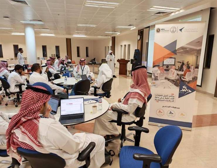جلسة تدريبية في برنامج رائد